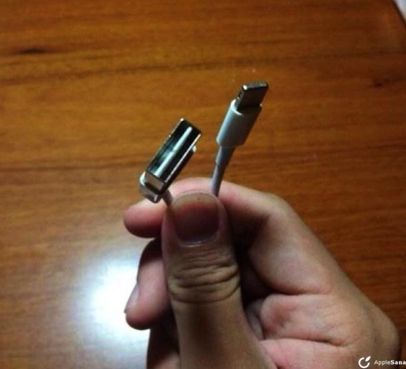 Lightning_cable_USB_reversible